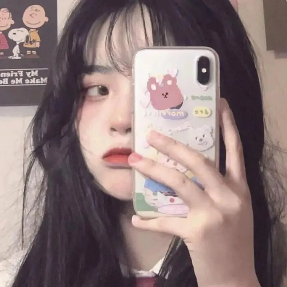 拿针的女孩